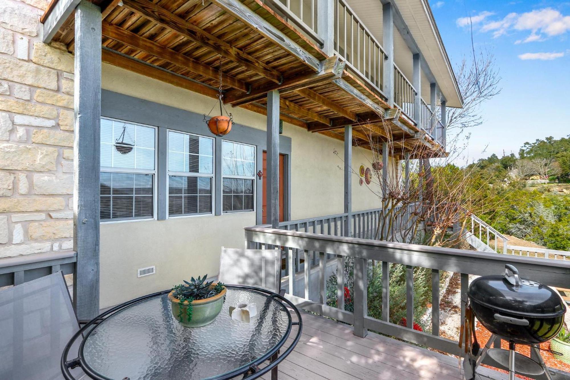 White Buffalo - Room With A View Wimberley Bagian luar foto
