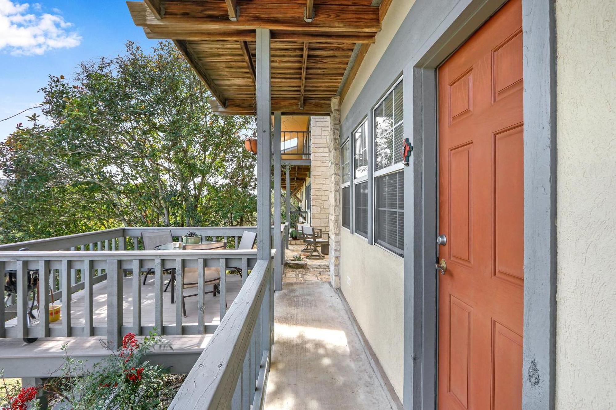 White Buffalo - Room With A View Wimberley Bagian luar foto